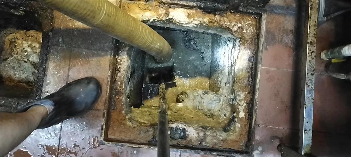 高安污水池清理一般都有毒气，怎么预防中毒呢？